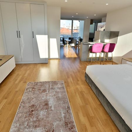 Vienna Lotus Apartments Bagian luar foto