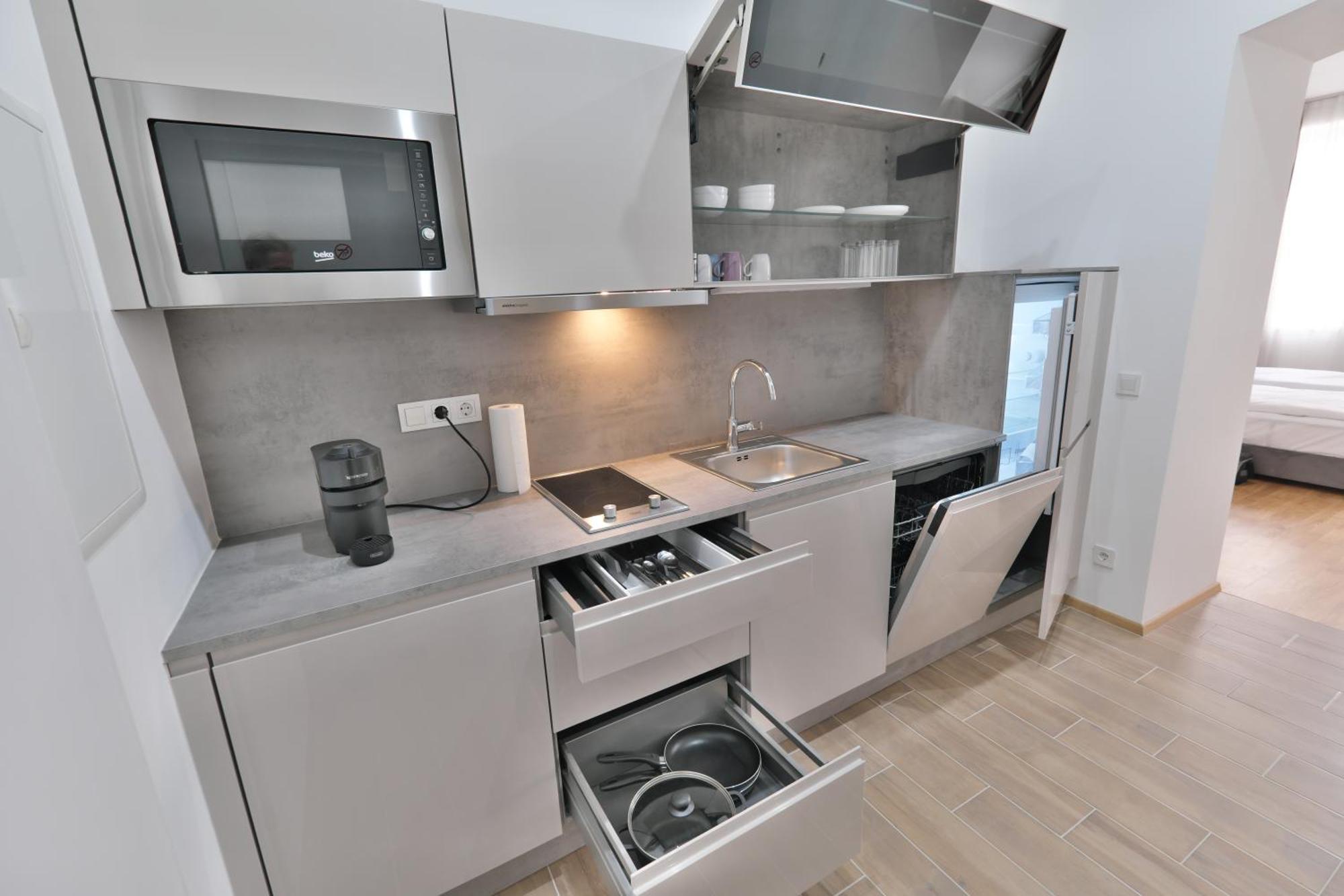 Vienna Lotus Apartments Bagian luar foto