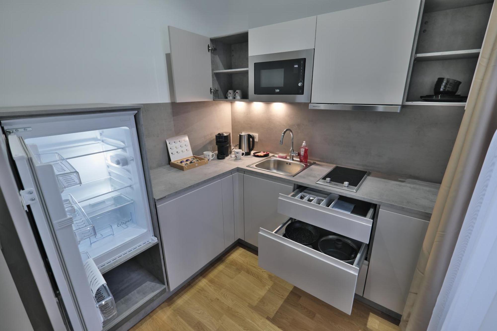 Vienna Lotus Apartments Bagian luar foto