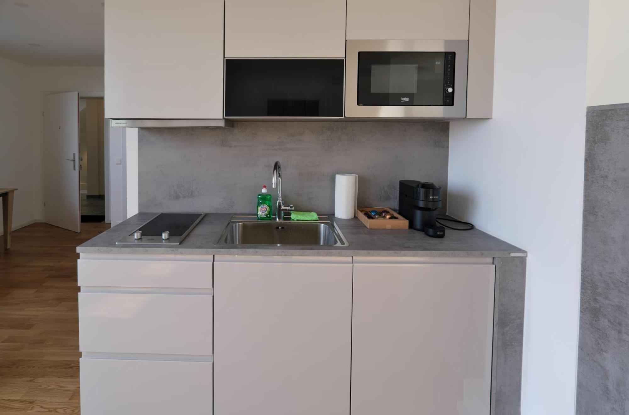 Vienna Lotus Apartments Bagian luar foto