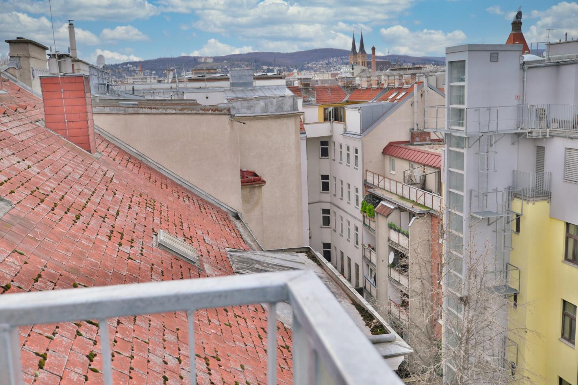 Vienna Lotus Apartments Bagian luar foto